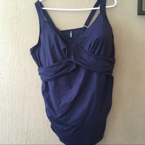 Lands End 24W DDD Navy Blue tankini swimsuit top Slimming Tummy Control 517415